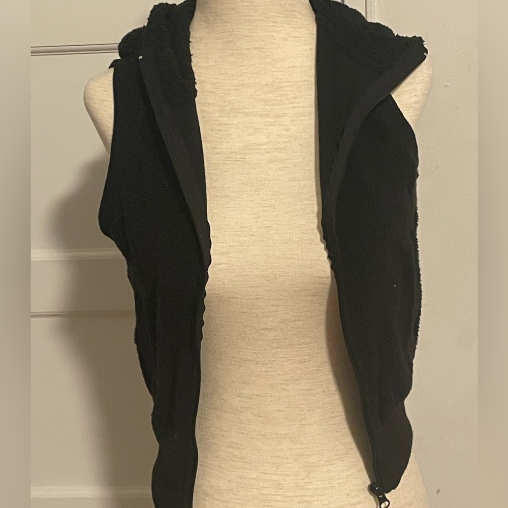 fluffy black vest zip up hoodie